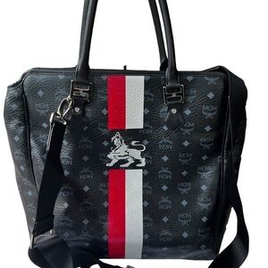 MCM lion tote / LIMITED EDITION